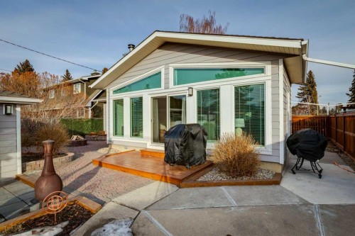 412 Athlone Road Se, Calgary, AB - Outdoor With Exterior