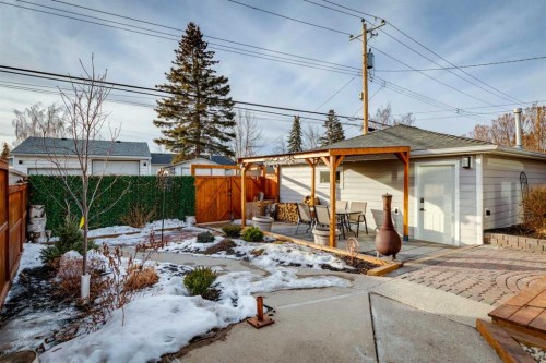 412 Athlone Road Se, Calgary, AB - Outdoor