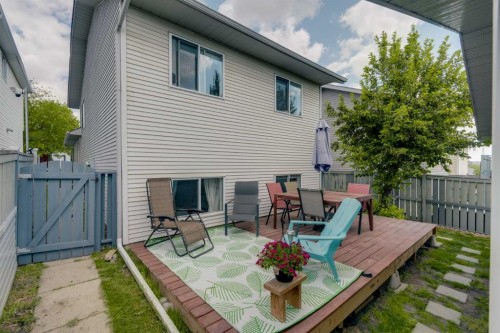 43 Covington Rise Ne, Calgary, AB - Outdoor With Exterior