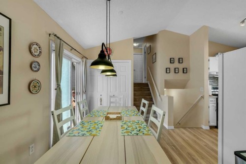 43 Covington Rise Ne, Calgary, AB - Indoor Photo Showing Dining Room