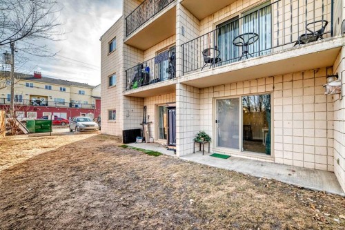 303-319 2 Avenue, Strathmore, AB - Outdoor With Exterior