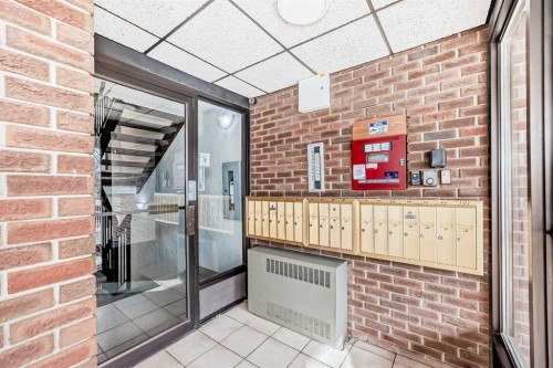 303-319 2 Avenue, Strathmore, AB -  Photo Showing Other Room