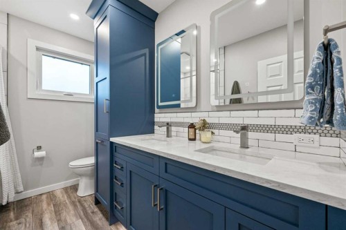 304 Wascana Crescent Se, Calgary, AB - Indoor Photo Showing Bathroom