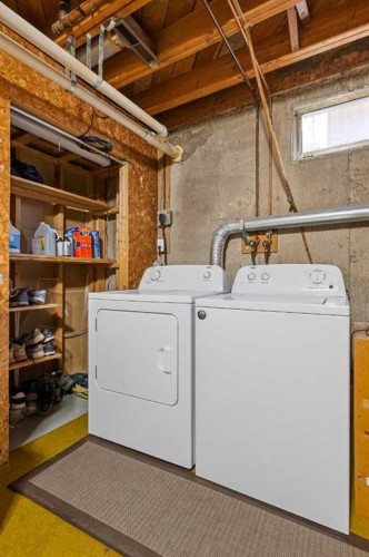 304 Wascana Crescent Se, Calgary, AB - Indoor Photo Showing Laundry Room