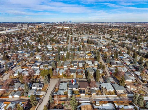 304 Wascana Crescent Se, Calgary, AB - Outdoor With View