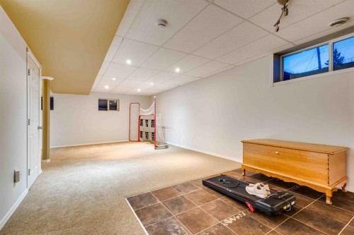 307 Regal Crescent, Trochu, AB - Indoor