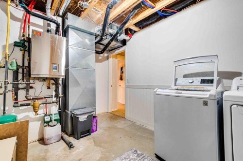 307 Regal Crescent, Trochu, AB - Indoor