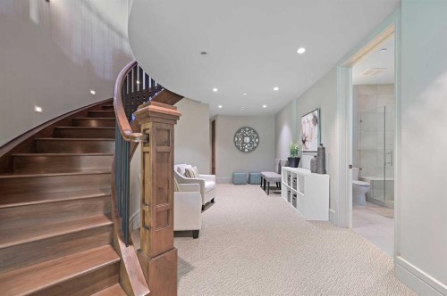 31 Spring Valley Heights Sw, Calgary, AB - Indoor Photo Showing Other Room