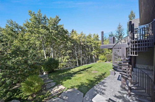 31 Spring Valley Heights Sw, Calgary, AB - Outdoor