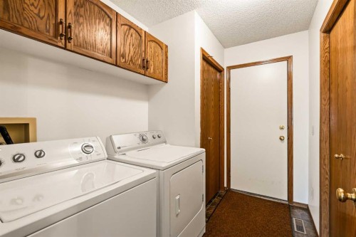 224 Eldorado Place Ne, Calgary, AB - Indoor Photo Showing Laundry Room