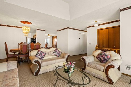 224 Eldorado Place Ne, Calgary, AB - Indoor Photo Showing Living Room