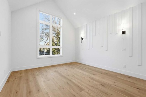 3515 42 Street Sw, Calgary, AB - Indoor Photo Showing Other Room