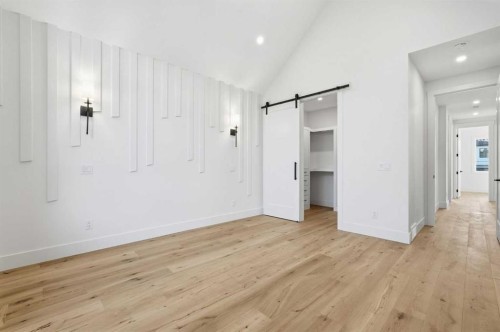 3515 42 Street Sw, Calgary, AB - Indoor Photo Showing Other Room