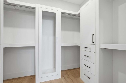 3515 42 Street Sw, Calgary, AB - Indoor