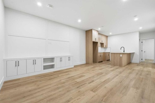 3515 42 Street Sw, Calgary, AB - Indoor