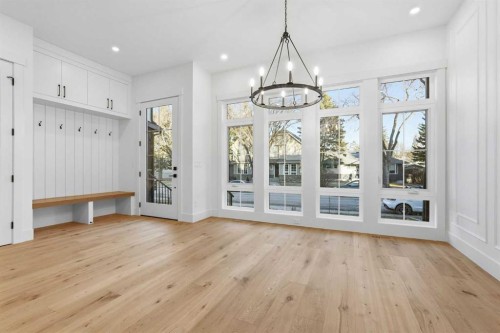 3515 42 Street Sw, Calgary, AB - Indoor Photo Showing Other Room