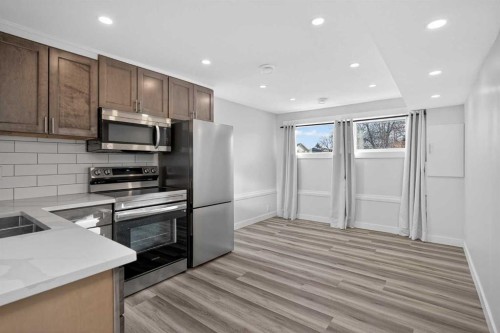 128 Bernard Close Nw, Calgary, AB 