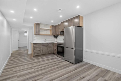 128 Bernard Close Nw, Calgary, AB 