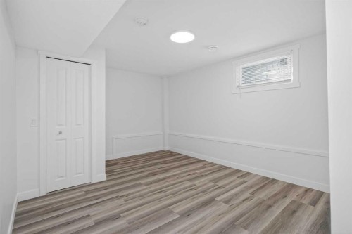 128 Bernard Close Nw, Calgary, AB 