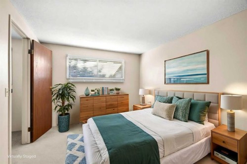 93-1155 Falconridge Drive Ne, Calgary, AB - Indoor Photo Showing Bedroom