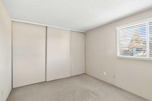 93-1155 Falconridge Drive Ne, Calgary, AB - Indoor Photo Showing Other Room
