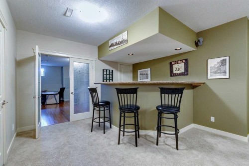 446 18 Avenue Ne, Calgary, AB - Indoor Photo Showing Other Room