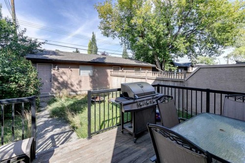 446 18 Avenue Ne, Calgary, AB - Outdoor With Deck Patio Veranda