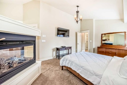 36 Dalrymple Green Nw, Calgary, AB - Indoor Photo Showing Bedroom