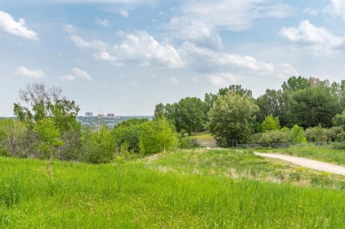 31-528 Cedar Crescent Sw, Calgary, AB - Outdoor With View