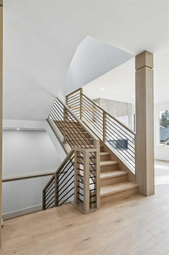 1835 Braemar Place Sw, Calgary, AB - Indoor Photo Showing Other Room