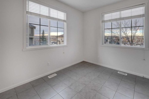 68 Evansview Road Nw, Calgary, AB - Indoor Photo Showing Other Room