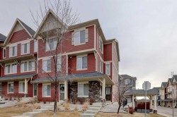 68 Evansview Road NW Calgary, AB T3P 0L2