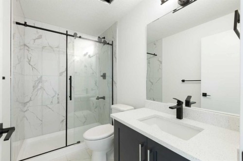 25 St. Andrews Close, Lyalta, AB - Indoor Photo Showing Bathroom