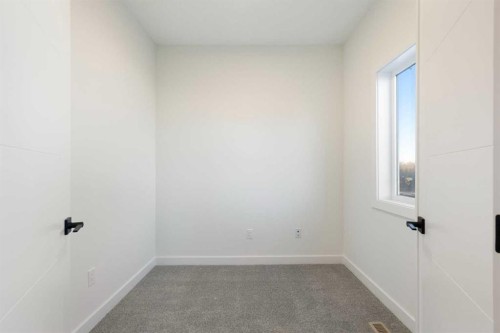 25 St. Andrews Close, Lyalta, AB - Indoor Photo Showing Other Room