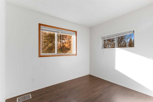 4829 54 Street, Olds, AB - Indoor Photo Showing Other Room