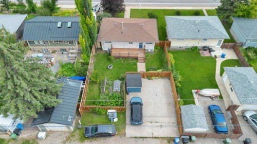 8319 Bowness Road, Calgary, AB - Outdoor