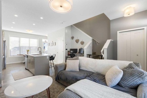 277 Ellen Way, Crossfield, AB - Indoor Photo Showing Living Room