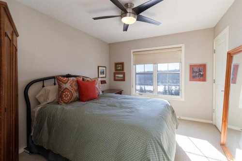 513 Ascot Circle Sw, Calgary, AB - Indoor Photo Showing Bedroom