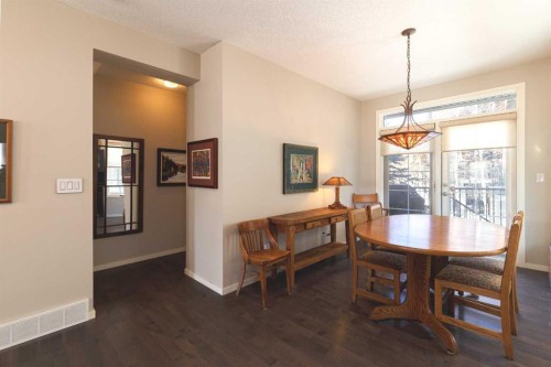 513 Ascot Circle Sw, Calgary, AB - Indoor Photo Showing Dining Room
