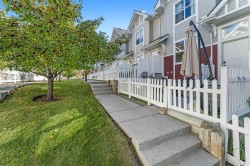 3305 New Brighton Gardens SE Calgary, AB T2Z 0A2