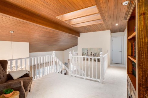 16 Silvercreek Place Nw, Calgary, AB - Indoor Photo Showing Other Room