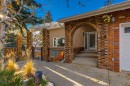 16 Silvercreek Place Nw, Calgary, AB  - Outdoor 