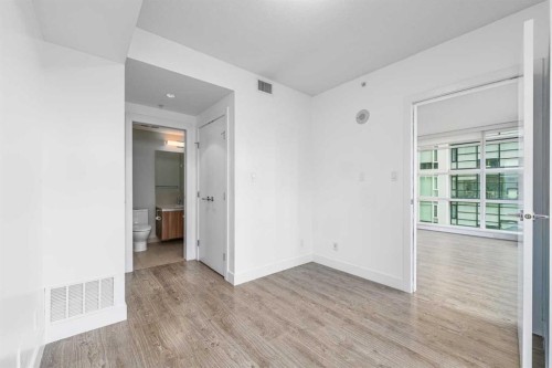 1007-1122 3 Street Se, Calgary, AB - Indoor Photo Showing Other Room
