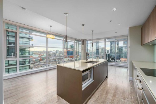 1007-1122 3 Street Se, Calgary, AB - Indoor Photo Showing Kitchen With Upgraded Kitchen