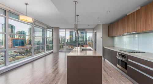 1007-1122 3 Street Se, Calgary, AB - Indoor Photo Showing Kitchen With Upgraded Kitchen