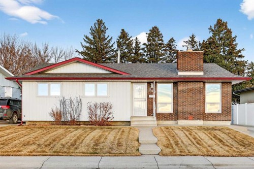 740 Lysander Drive Se, Calgary, AB - Outdoor