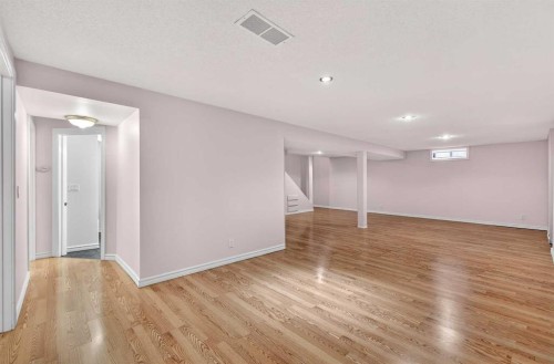 740 Lysander Drive Se, Calgary, AB - Indoor