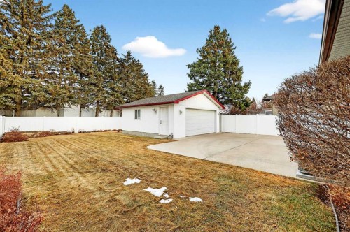 740 Lysander Drive Se, Calgary, AB - Outdoor