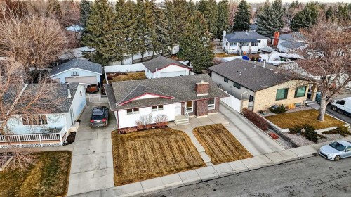 740 Lysander Drive Se, Calgary, AB - Outdoor