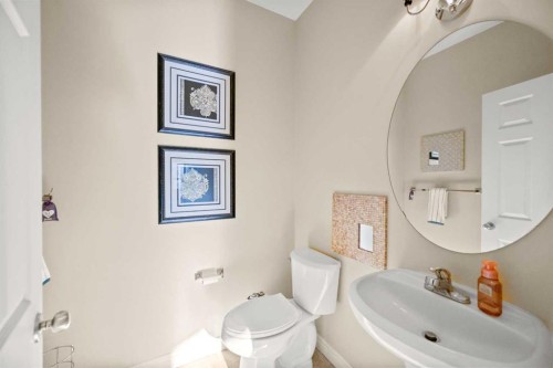 5 Cranarch Way Se, Calgary, AB - Indoor Photo Showing Bathroom